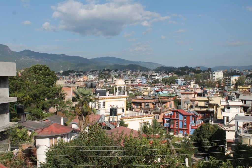 Vor ein paar Wochen konnte man noch die Hügel um Kathmandu sehen, und erahnen, was für eine schöne Natur sich da versteckt...